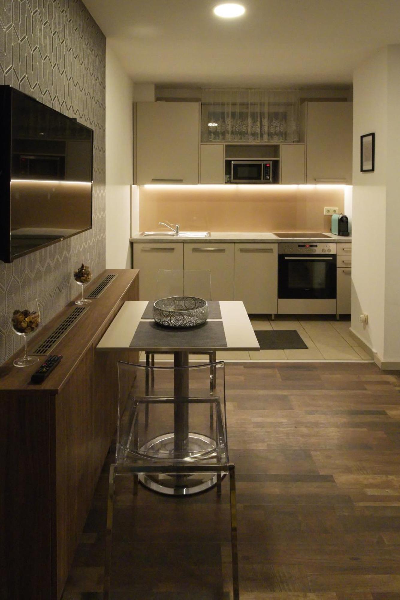 Nice Home Apartment 2 Abda Exterior photo