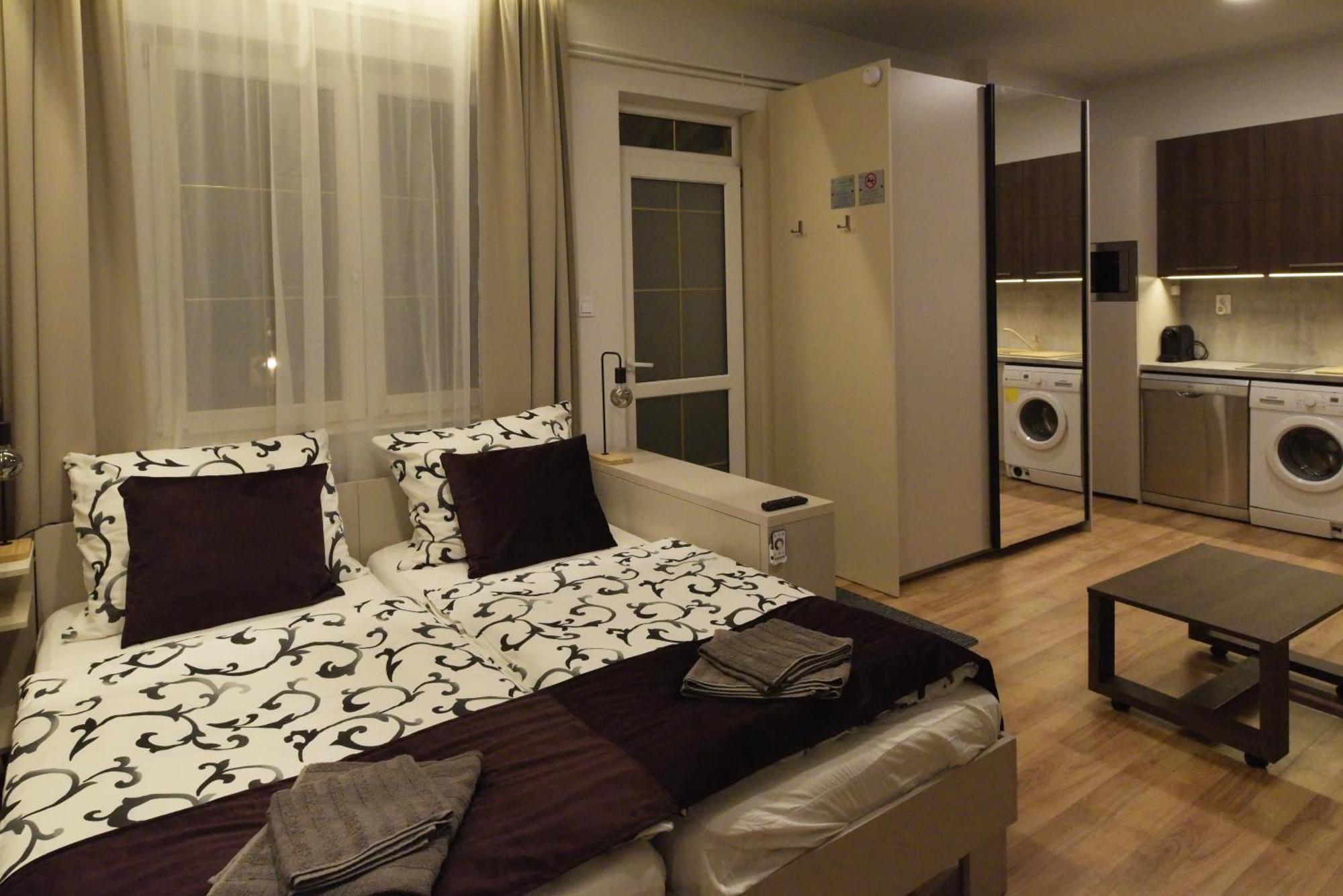 Nice Home Apartment 2 Abda Exterior photo